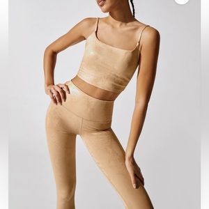 Carbon 38. Gold metallic set